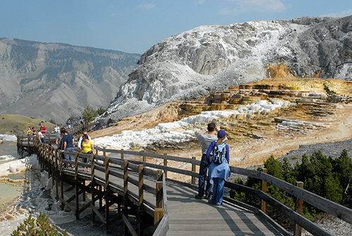 mammoth_hot_springs2